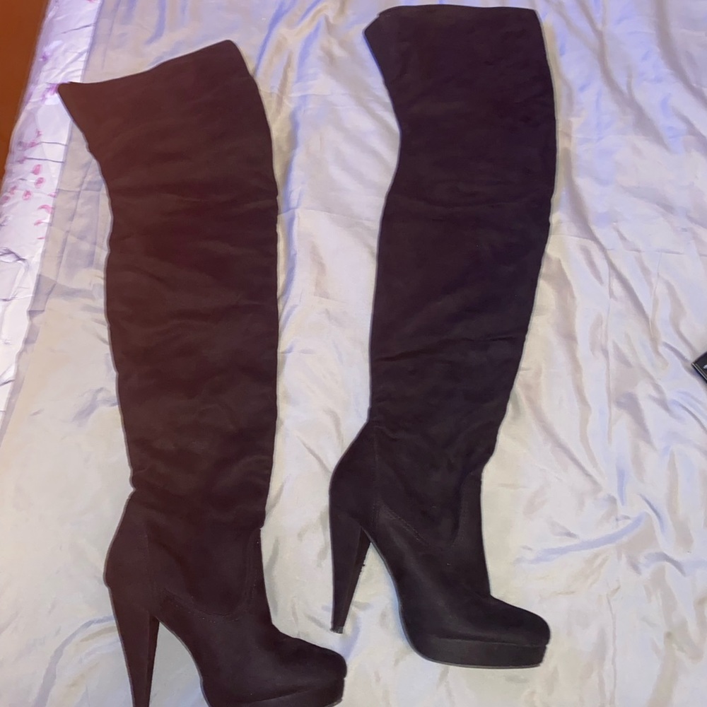Beautiful Black Suede Thigh High Boots